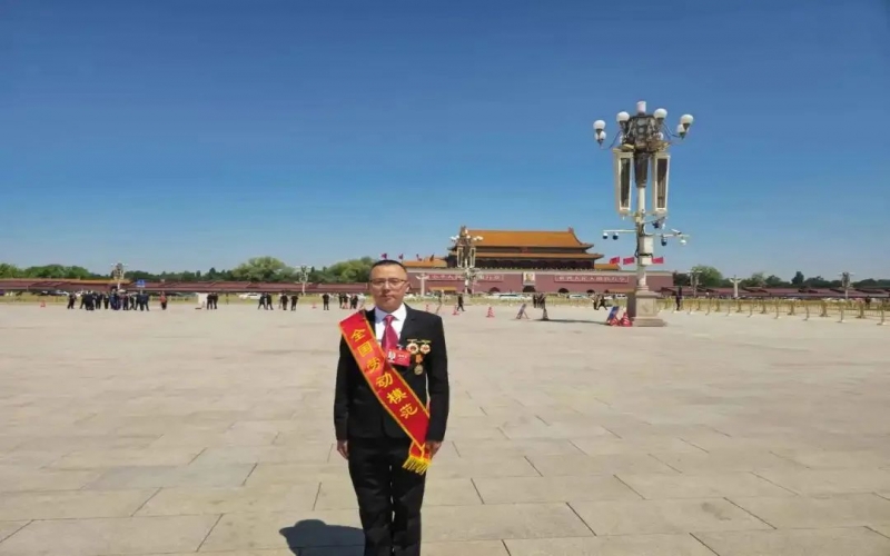 勞模故事｜“刀鋒舞者”20年！趙小東從一線工人煉成全國勞模